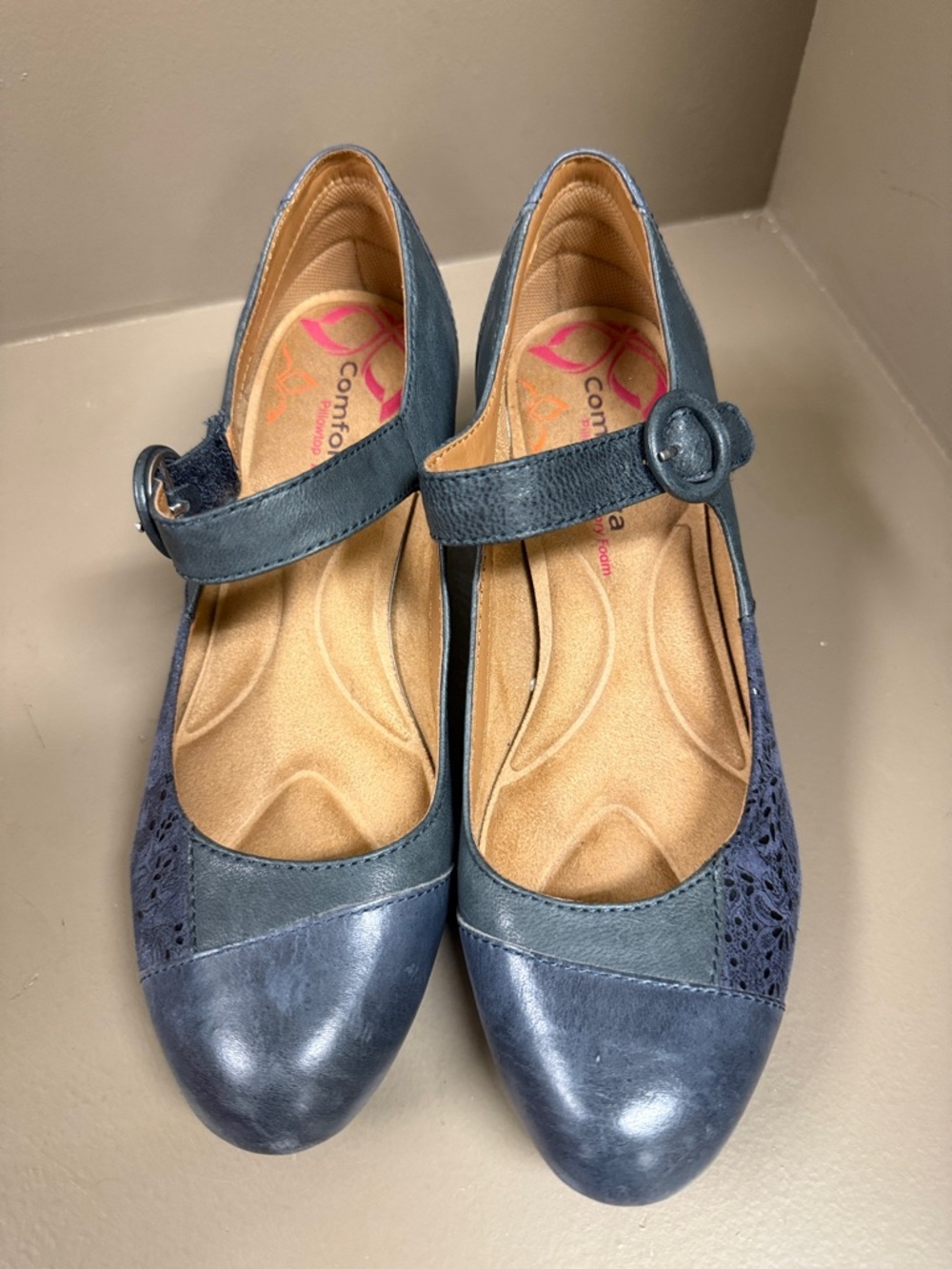 Comfortiva Blue Mary Jane Block Heel Pumps with Floral Details, hook & Loop - Picture 2 of 9